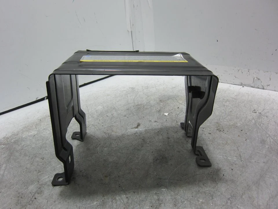 Foto de SOPORTE BATERIA VOLKSWAGEN TIGUAN (AD1) 2.0 TDI DPF (239 CV / 176 KW) referencia 5QF802631