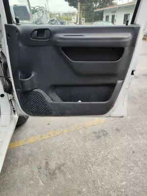 Foto de GUARNECIDO PUERTA DELANTERA DERECHA CITROEN JUMPY 2.0 HDi CAT (RHX / DW10BTED) (94 CV / 69 KW) referencia 9393A1