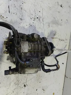 Foto de BOMBA INYECCION SEAT IBIZA (6K1) referencia 038130107 foto 2
