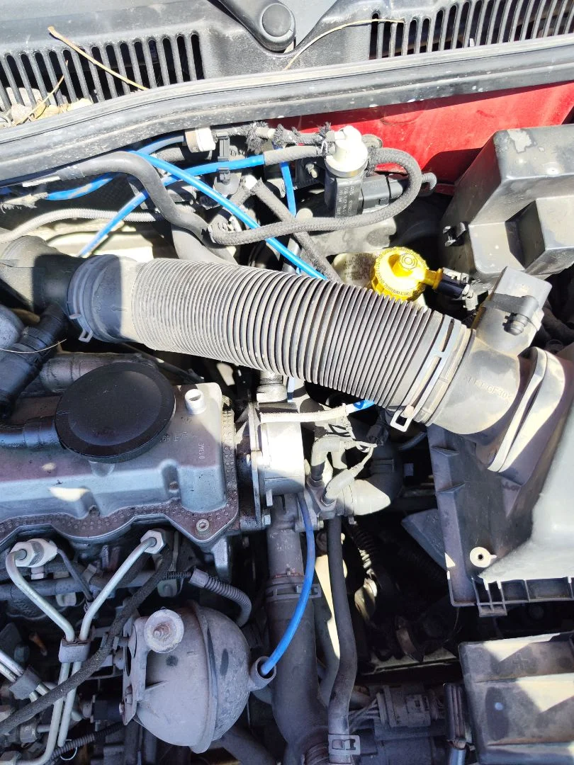 Foto de TUBO VOLKSWAGEN GOLF IV BERLINA (1J1)(10.1997) 1.9 TDI (90 CV / 66 KW)