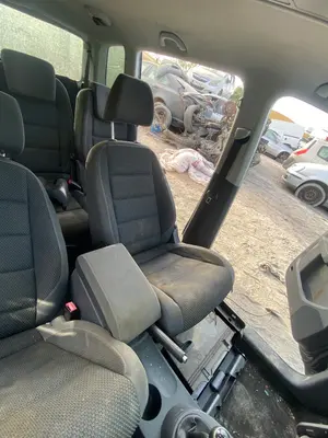 Foto de ASIENTO DELANTERO IZQUIERDO VOLKSWAGEN TOURAN (1T3) 1.6 TDI DPF (105 CV / 77 KW)