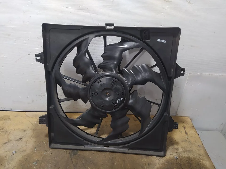 Foto de ELECTROVENTILADOR HYUNDAI TUCSON (NX) híbrido-suave 100 kW (1.6 Ltr. - 100 kW CRDi) (136 CV / 100 KW) referencia 25304N7021