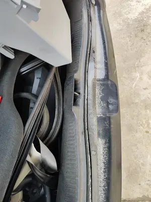 Foto de PANEL TRASERO RENAULT CLIO III 1.2 16V (75 CV / 55 KW)