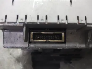 Foto de PANTALLA MULTIFUNCION AUDI A6 BERLINA (4F2) 2.0 TDI (140 CV / 103 KW) referencia 4F0919603B foto 3