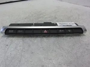 Foto de WARNING AUDI A3 SEDÁN (8VM) 2.0 16V TDI (150 CV / 110 KW) referencia 8V0925301FKNV6 foto 1
