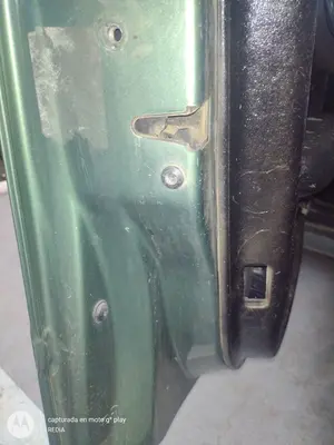 Foto de CERRADURA PUERTA DELANTERA IZQUIERDA AUDI A6 BERLINA (4B2) 1.9 TDI (131 CV / 96 KW)