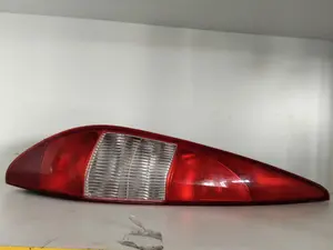Foto de PILOTO TRASERO IZQUIERDO FORD MONDEO BERLINA (CA2) 2.0 TDCi CAT (131 CV / 96 KW)