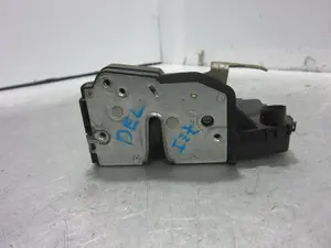 Foto de CERRADURA PUERTA DELANTERA IZQUIERDA BMW SERIE 3 BERLINA (E46) 2.0 16V Diesel CAT (136 CV / 100 KW) referencia 51217011241