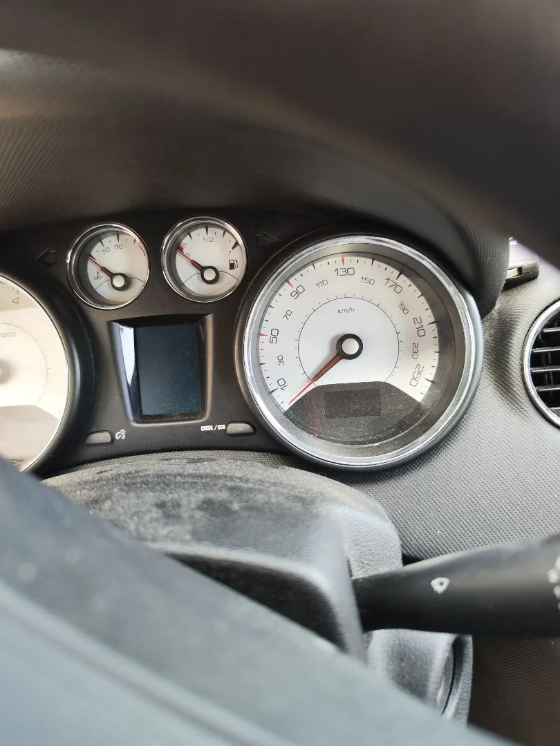 Foto de CUADRO INSTRUMENTOS PEUGEOT 308 1.6 16V (120 CV / 88 KW)