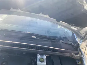 Foto de BRAZO LIMPIA DELANTERO IZQUIERDO PEUGEOT 3008 1.6 16V (120 CV / 88 KW)