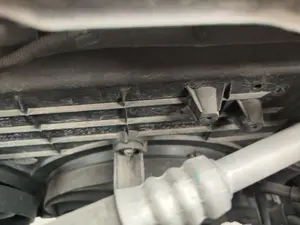 Foto de CONDENSADOR / RADIADOR AIRE ACONDICIONADO AUDI A3 (8L) 1.9 TDI (110 CV / 81 KW) referencia 1J0820413N foto 6
