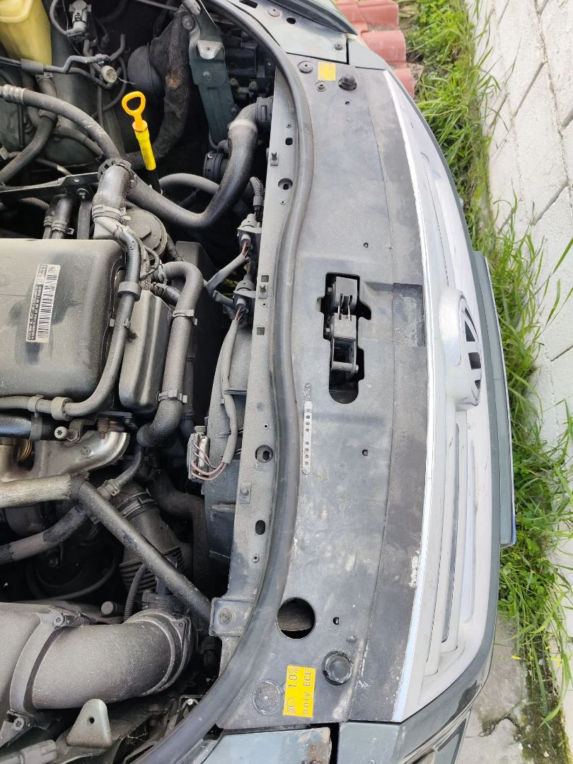 Foto de PANEL FRONTAL VOLKSWAGEN TOUAREG (7LA) 2.5 TDI (174 CV / 128 KW)