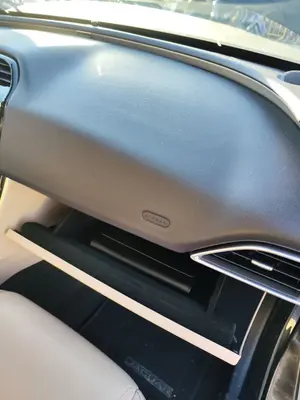 Foto de AIRBAG DELANTERO DERECHO JAGUAR XE 2.0  Turbo CAT (200 CV / 147 KW) referencia T2H48834