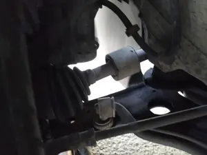Foto de BRAZO SUSPENSION DELANTERO IZQUIERDO SEAT IBIZA (6K1) 1.9 TDI (90 CV / 66 KW)