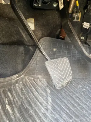 Foto de PEDAL EMBRAGUE HYUNDAI I30 (FD) 1.4 CAT (109 CV / 80 KW)