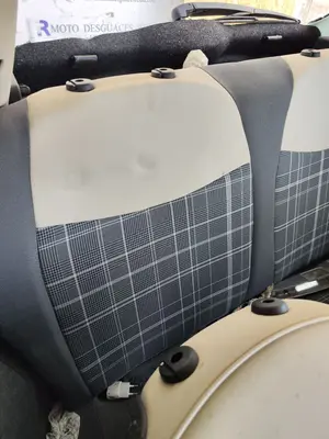 Foto de ASIENTO TRASERO MEDIO FIAT 500 (150) BERLINA 1.2 CAT (69 CV / 51 KW) foto 2