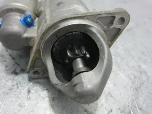Foto de MOTOR ARRANQUE OPEL ASTRA H GTC referencia 55556092 foto 6