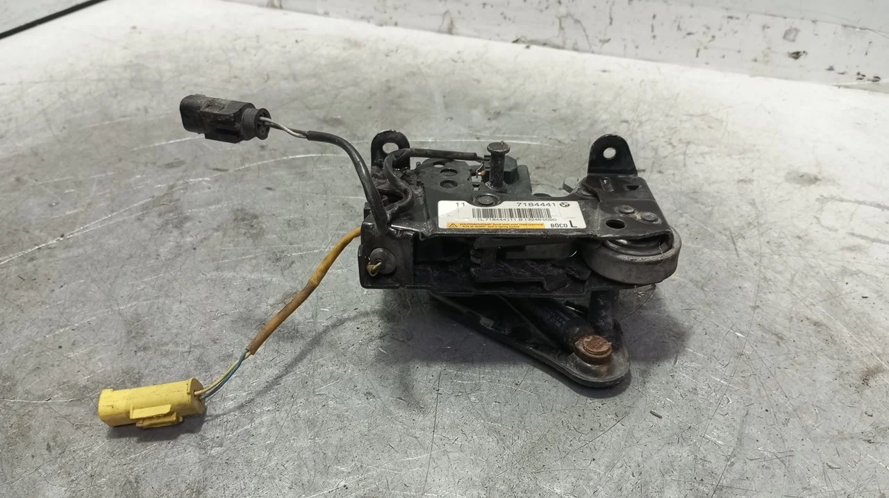 Foto de CERRADURA CAPO BMW SERIE 5 TOURING (F11) 2.0 Turbodiesel (218 CV / 160 KW) referencia 7184441