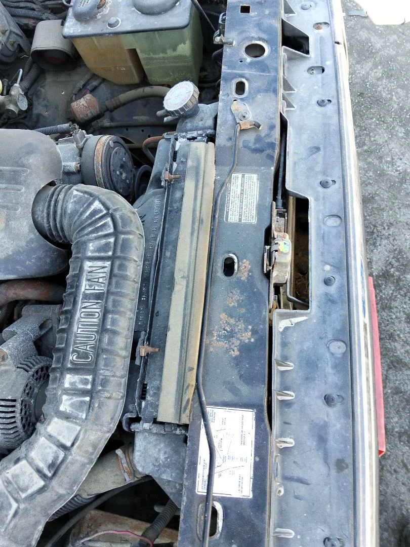 Foto de PANEL FRONTAL FORD EXPLORER (UN46) 4.0 V6 CAT (156 CV / 115 KW)