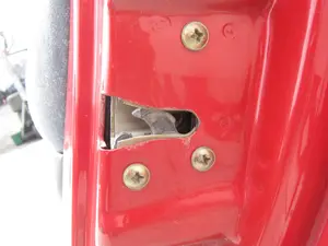 Foto de CERRADURA PUERTA DELANTERA DERECHA FORD KA (CCQ)