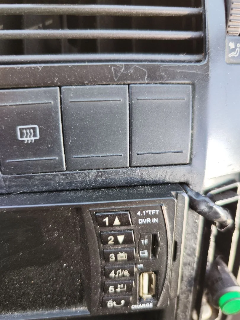 Foto de INTERRUPTOR VOLKSWAGEN POLO IV (9N1) 1.4 16V (75 CV / 55 KW)