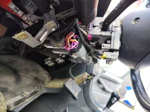 Foto de COLUMNA DIRECCION AUDI A6 BERLINA (4B2) 2.5 V6 24V TDI (150 CV / 110 KW)