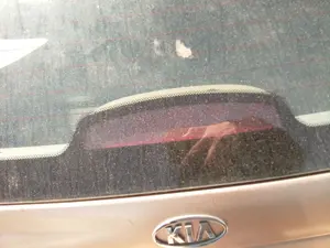 Foto de LUZ CENTRAL DE FRENO KIA RIO (BC) 1.3 CAT (75 CV / 55 KW) referencia 92700FD500BT