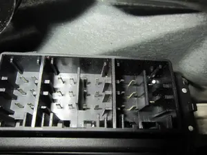 Foto de ELEVALUNAS DELANTERO DERECHO SEAT IBIZA (6L1) 1.9 TDI (101 CV / 74 KW) referencia 6L3837756 foto 4