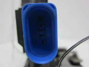 Foto de CERRADURA PUERTA DELANTERA IZQUIERDA SEAT TOLEDO (5P2) 1.9 TDI (105 CV / 77 KW) referencia 3D1837015 foto 3