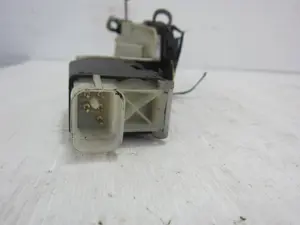 Foto de CERRADURA PUERTA DELANTERA IZQUIERDA OPEL CORSA B 1.0 12V CAT (X 10 XE / LW3) (54 CV / 40 KW) referencia 90493701 foto 2