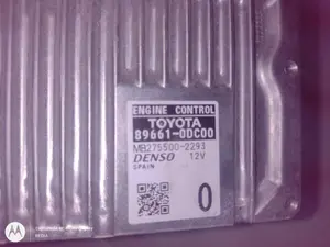Foto de CENTRALITA MOTOR UCE TOYOTA YARIS (P13) 1.5 16V CAT (Híbrido) (75 CV / 55 KW) referencia 896610DC00 foto 4