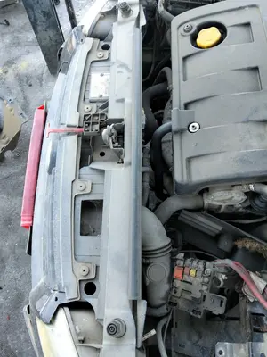 Foto de PANEL FRONTAL FIAT STILO (192) 1.9 JTD CAT (116 CV / 85 KW)