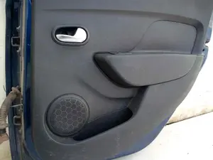 Foto de GUARNECIDO PUERTA TRASERA DERECHA DACIA LOGAN II 1.5 dCi Diesel FAP CAT (90 CV / 66 KW) foto 3