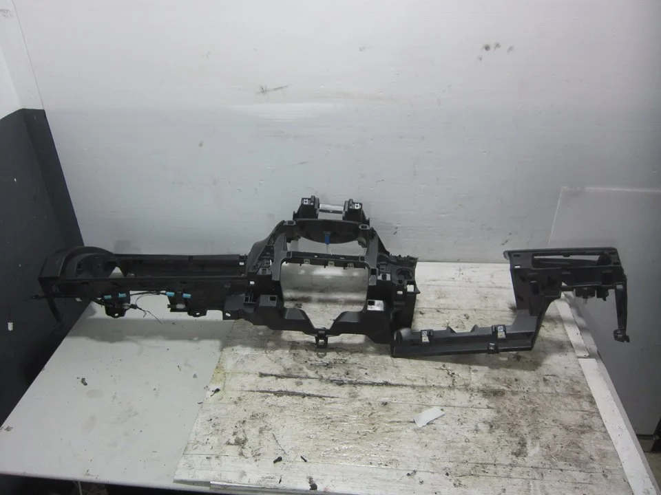 Foto de NO IDENTIFICADO TOYOTA AVENSIS CROSS SPORT (T27) 1.8 16V CAT (147 CV / 108 KW) referencia 28524338