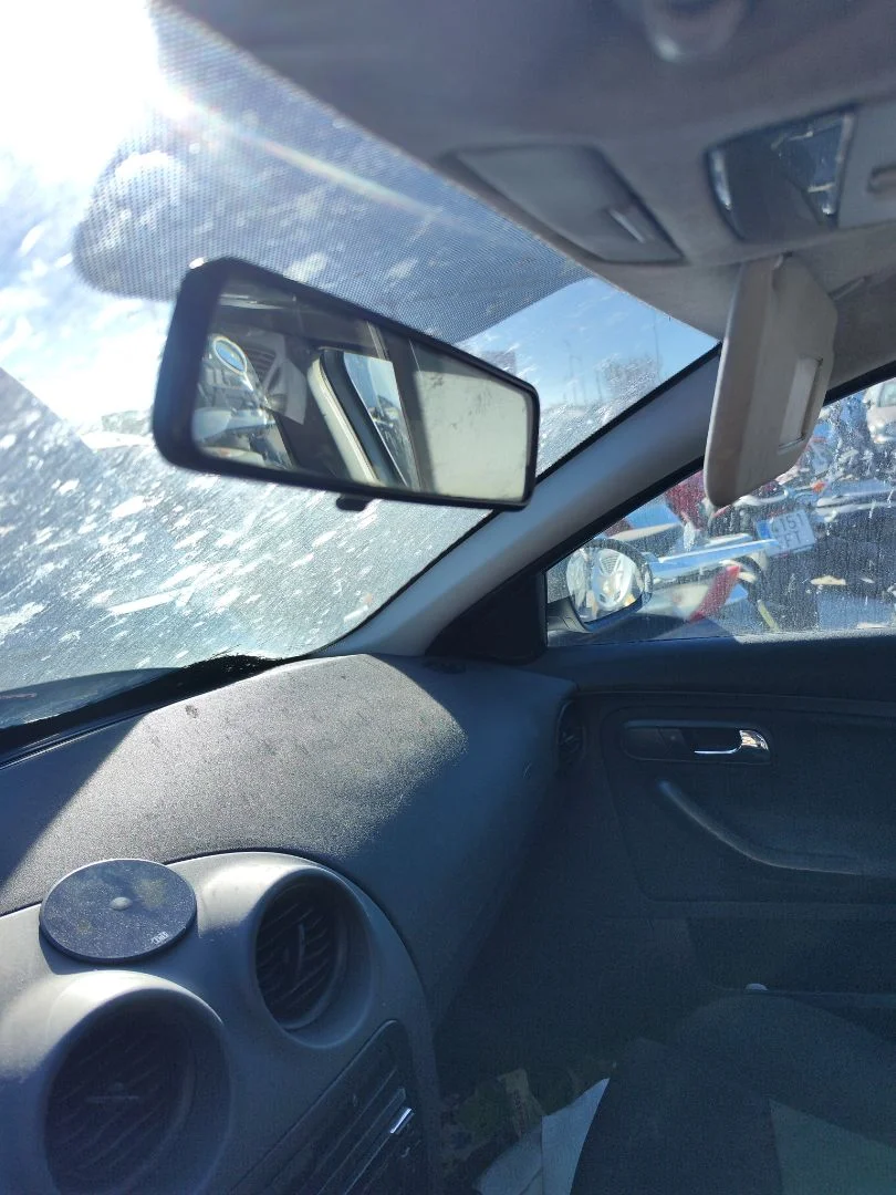 Foto de RETROVISOR INTERIOR SEAT CORDOBA BERLINA (6L2) 1.9 TDI (131 CV / 96 KW)