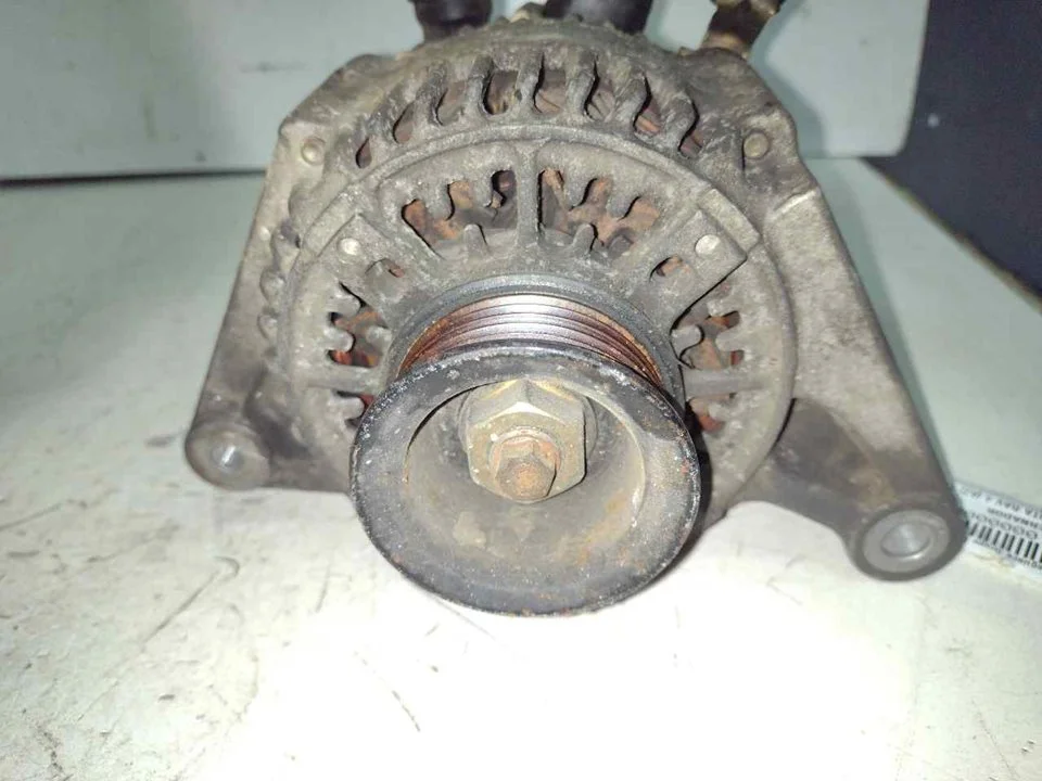 Foto de ALTERNADOR TOYOTA RAV4 (A2) 1.8 16V CAT (125 CV / 92 KW) referencia 2706022130