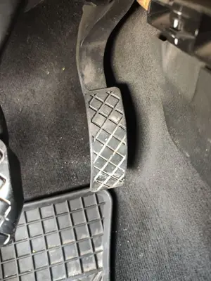 Foto de POTENCIOMETRO PEDAL AUDI A4 AVANT (8E) 3.0 V6 24V TDI (233 CV / 171 KW)
