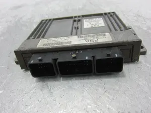 Foto de CENTRALITA MOTOR UCE CITROEN C3 PLURIEL 1.4 (73 CV / 54 KW) referencia 9649903680 foto 5