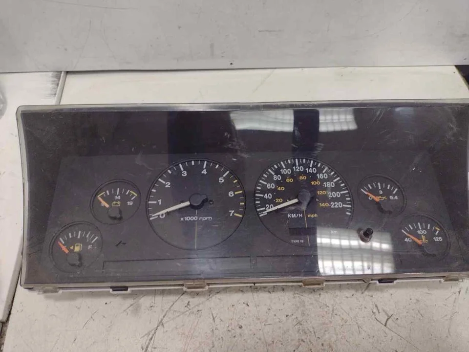 Foto de CUADRO INSTRUMENTOS CHRYSLER JEEP GR.CHEROKEE (ZJ)/(Z) 5.2 V8 CAT (211 CV / 155 KW) referencia 56009137