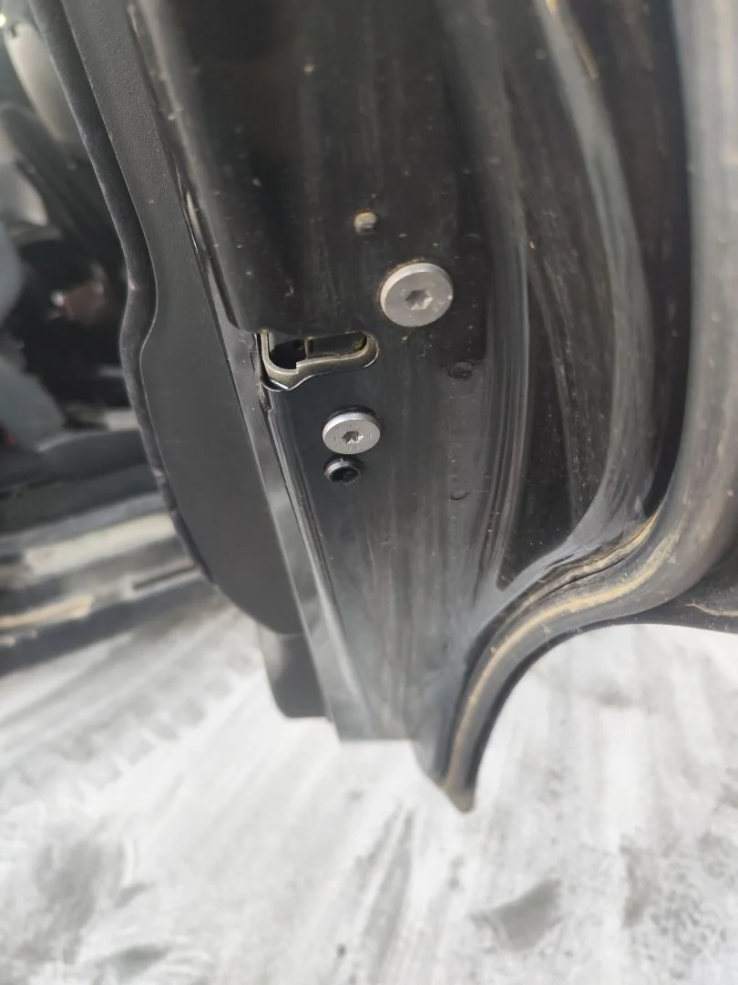 Foto de CERRADURA PUERTA TRASERA DERECHA CITROEN GRAND C4 PICASSO 1.6 16V HDi FAP (109 CV / 80 KW) referencia 9137H0