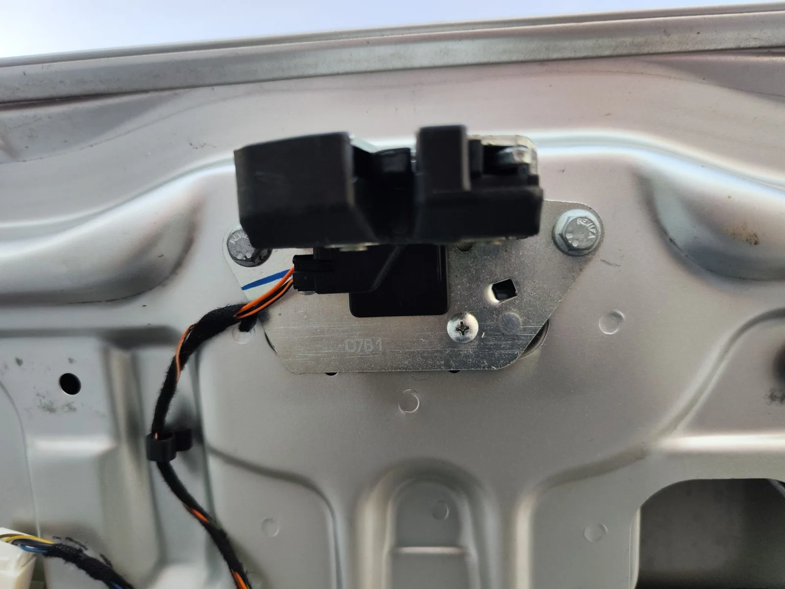 Foto de CERRADURA MALETERO / PORTON FIAT II PANDA (169) 1.2 CAT (60 CV / 44 KW)