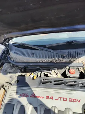 Foto de BRAZO LIMPIA DELANTERO DERECHO ALFA ROMEO 156 SPORTWAGON 2.4 JTD CAT (175 CV / 129 KW) referencia 0060692292