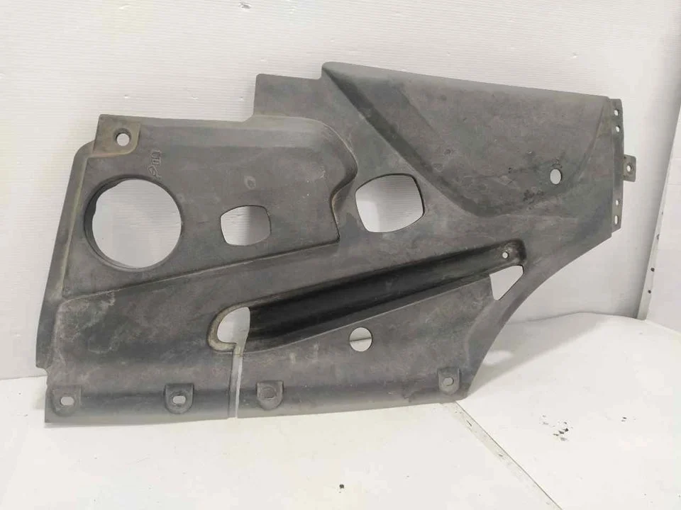 Foto de TAPA MOTOR PORSCHE CAYENNE (TIPO 92A) referencia 7P5806584H