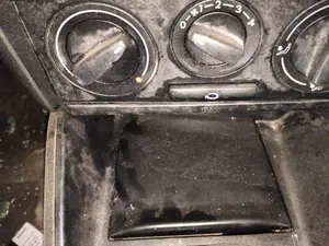 Foto de CENICERO VOLKSWAGEN GOLF IV BERLINA (1J1)(10.1997)