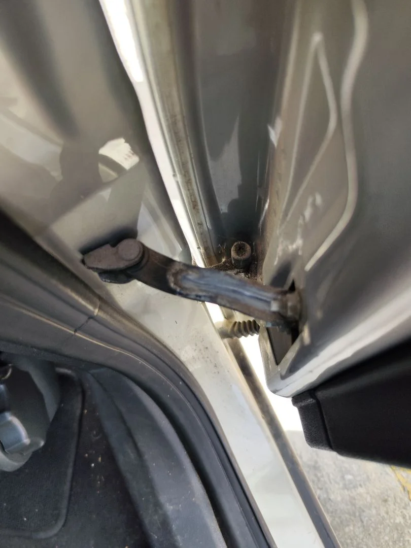 Foto de RETENEDOR PUERTA OPEL ASTRA H BERLINA 1.7 16V CDTI (110 CV / 81 KW) referencia 13107175