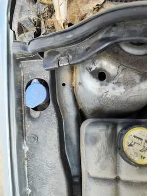 Foto de DEPOSITO LIMPIA FORD FOCUS BERLINA (CAP) 1.6 TDCi CAT (90 CV / 66 KW) referencia 1383195