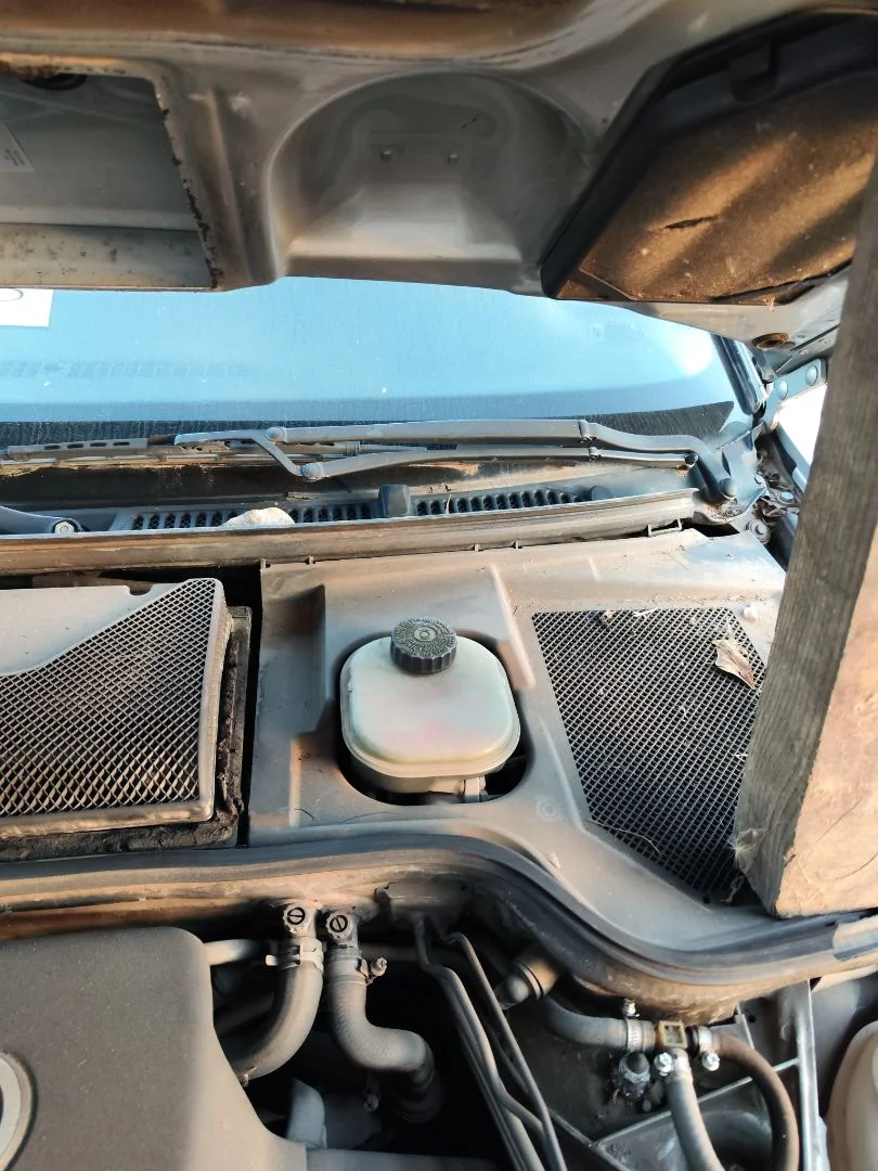 Foto de BRAZO LIMPIA DELANTERO IZQUIERDO AUDI A8 (D2) 4.2 V8 40V (310 CV / 228 KW)