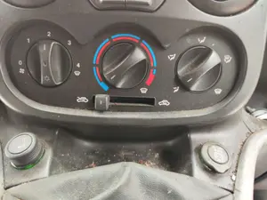 Foto de MANDO CALEFACCION / AIRE ACONDICIONADO FIAT I DOBLÒ (119) 1.9 JTD CAT (105 CV / 77 KW)