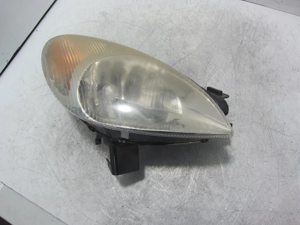 Foto de FARO DERECHO CITROEN XSARA PICASSO 2.0 HDi CAT (RHY / DW10TD) (90 CV / 66 KW) referencia 085521116R