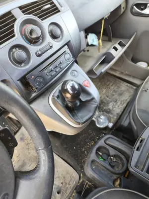 Foto de VARILLAJE CAMBIO RENAULT SCENIC II (JM) 1.9 dCi Diesel (120 CV / 88 KW)